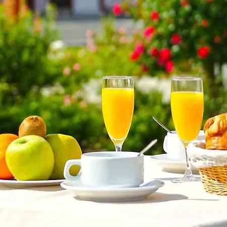 Adonis Budget 3* פורנישי