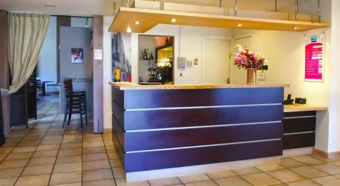 Adonis Budget Hotel 3*